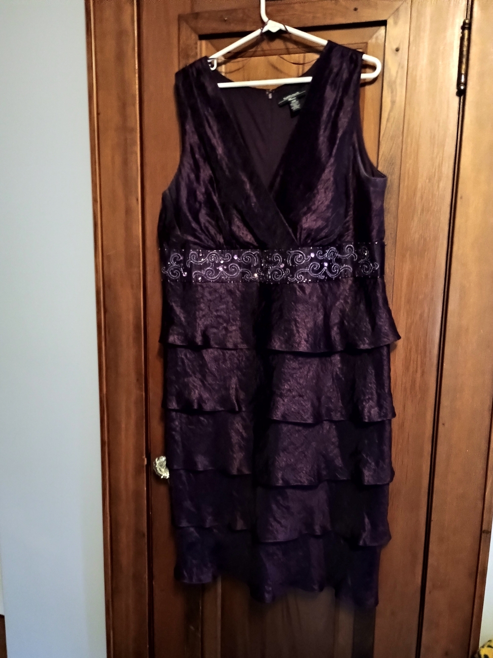 R&M Richards Purple Tiered V-Neck Cocktail Dress with Beaded Waistband